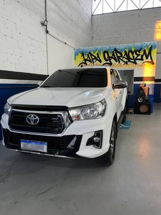 TOYOTA HILUX 2.8 SRV 4X4 CD 16V DIESEL 4P AUTOMÁTICO
